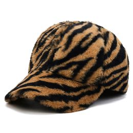 Banie Skull Caps Courtettes Léopard Imprimé ajusté Femmes Ajustement Baseball Cap Zebra Stripes Automne Hiver en peluche Hat 21215