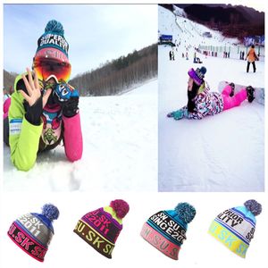 Beanie/Skull Caps Skiing -hoeden voor kerstvrouwen Warm Winter Knitting Skating Skull Cap Hat Beanies Turtleneck Caps Ski Cap Snowboard Hat 230817