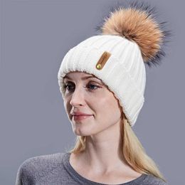 Beanie/Skull Caps White Green Real Fur Pom vrouwelijke winterhoeden Mink Ball Hat Dames Girl's hoed gebreide katoenen beanies cap Brand Skullies 2019 T221020