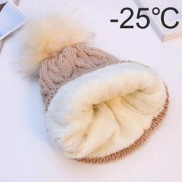 Gorros Beanie / Skull Caps Mujeres Winter Bonnet Soft Thick Fleece Forrado de doble capa Faux Fur Pom Knitted Skullies Sombreros Moda Deportes al aire libre C