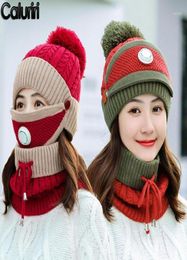 Bons de bonnet du vent de vent Femmes Chapeaux de tricot chaud Écharpe Écharpe Ensembles Masque rembourré hiver