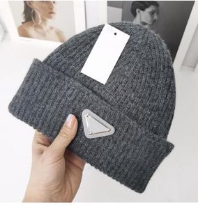 Mutsen Hoed muts Cadeau Bonnet Muts Wintercadeau Ontwerper Hoed Bucket Bean Designer Mannen en Vrouwen Modeontwerp Gebreide mutsen Herfst Wollen Ca s