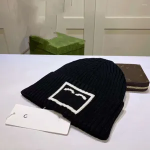 Gorros Gorros de calavera Marca de diseñador Gorro de lujo para hombre Otoño y pequeña fragancia Tendencia Retro Letra clásica Al aire libre Punto cálido Invierno