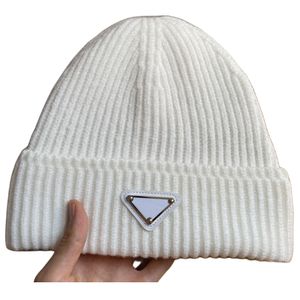 Backieskull Caps Designer Hat Chapeau froid hiver pour femmes hommes bonnet laine laine cheveux blanc gris gris noir rose rouge épaissie classique zx3j