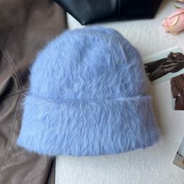 Beanieskull Caps Fashion Rabbit Fur Beanies For Women Soft Warm Fluffy Angola Winter Hat Vrouwelijke winddichte motorkap Skullies Cap 221125