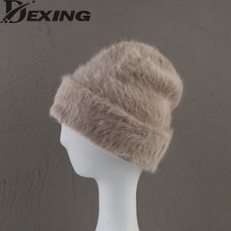 BeanieSkull Caps Véritable Fourrure De Lapin Chapeau D'hiver pour Femmes Tricoté Fluffy Beanie Dames Mode Couleur Unie Chaud En Peluche Crâne Femmes Épais 221024