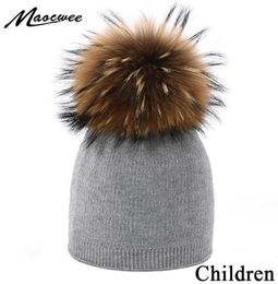 BeanieSkull Caps Bonnet tricoté d'hiver avec pompons en vraie fourrure pour enfants, mode mignon Skullies, bonnets d'extérieur épais et chaud S2035825