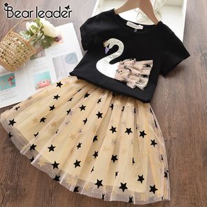 Bear Leader 2020 Nieuwe Zomer Kids Meisjes Kleding Set Fruit Parrten Korte T-shirt + Bow Ball Toga Jurk 2 stks Kleding Sets 3-7Y LJ200916