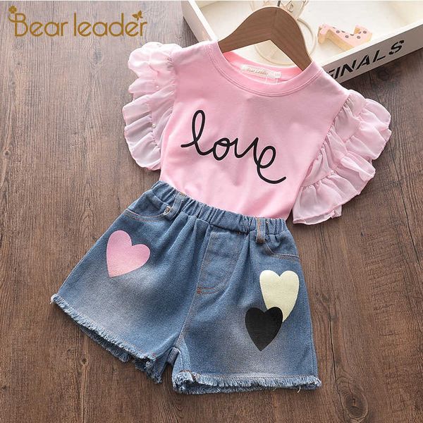 Bear Leader Summer Brand Girls Sets Camiseta de manga de mariposa con patrón de corazón de letras Pantalones cortos de Jean Traje de moda Ropa 3-7Y 210708