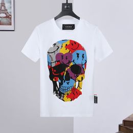 Bear Plein T-shirt Mens Designer Tshirts Vêtements de marque Hinestone Pp Skulls Men T-shirt Round Necl