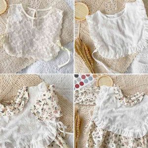 Mooie baby meisje kanten vest en romper matching bloemenpatroon kleding accessoires wit beige slabbetjes 210619