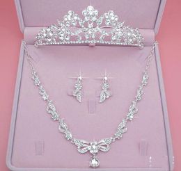 Hermoso juego de joyas nupciales collar de corona de tres piezas joyas bling accesorios de boda de boda