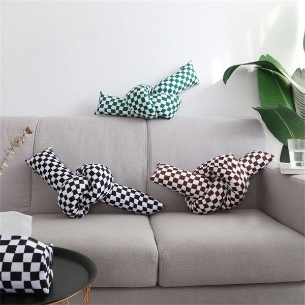 Hermosa almohada de tiro de tablero de ajedrez nudo torcido sofá cama decorativo sala de estar cintura cojín trasero 220402