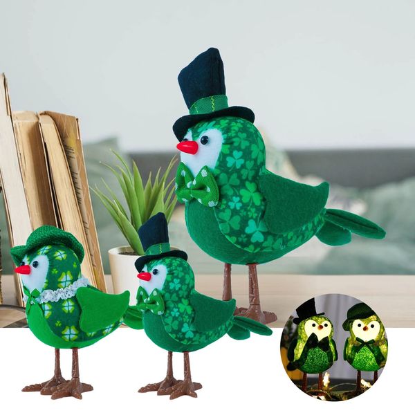 Hermoso sombrero verde decorativo Festival Festival irlandés de la hoja verde estatua de pájaro luminosa estatuas masculinas y femeninas de escritorio 240129