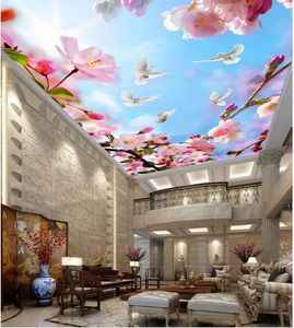 Mooie bloeiende takken blauwe lucht en witte wolken plafondmuurschildering moderne wallpapers voor woonkamer