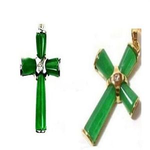 Mooie groene jade kruishanger en ketting Chain285T