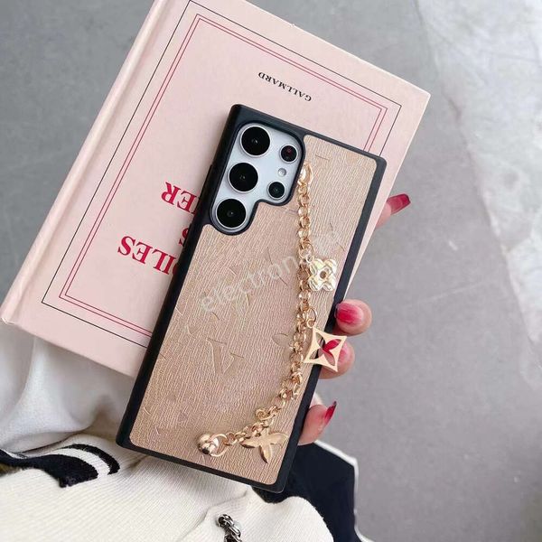 Hermosas fundas para teléfonos Samsung S23 S22 Plus Ultra S21 S20 S23FE S24 S25 S26 LU Funda de cuero con cadena de lujo para teléfono S 21 22 23 24 25 26 Monedero con caja de embalaje Niñas Mujer