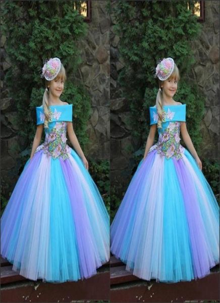 Hermosas princesas de princesas vestidos de concurso fuera del hombro apliques vestidos de chicas de flores para bodas vestidos de pelota par2423497