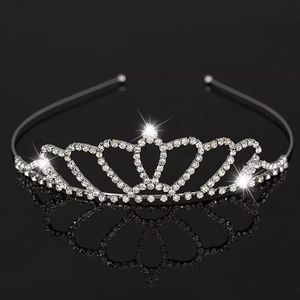 Mooie Glanzende Crystal Bridal Tiara Party Pageant Verzilverde Kroon Hoofdband Goedkope Bruiloft Tiara Accessoires MMA1625