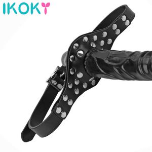 Articles de beauté IKOKY Silicone Godes à double extrémité Gag Sangle sur bouche ouverte Dong Plug avec boucles de verrouillage Harnais en cuir Bondage pour les couples