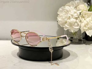 Gafas de protección inspiradas en la vendimia de belleza para hombres y mujeres gafas de sol de lujo de alto diseño colgante Miu gafas de diamantes E62S