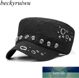 Beckyruiwu Hip Hop Punk Rock Skull Rivet Flat Peaked Hats Men Spring y Autumn Factory Factory Expert DE75558314