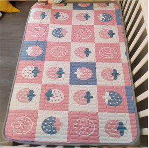 Bed Rails Cartoon born Waterproof Crib Pad Baby Washable Changing Mat5 Layers Portable Foldable Compact Urine 230601