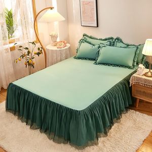 Jupe de lit 3pcs couleur verte jupe de lit double couche volants drap de lit couleur unie reine taille couvre-lit décoration couvre-lit avec taies d'oreiller 230510