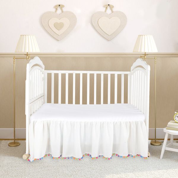 Jupe de lit bébé enfants berceau jupe de lit avec pompons maison literie couvre-lit enfants jupe de lit Couvre lit chambre couvre-lit drap de lit 230720