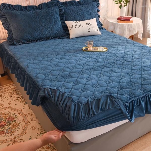Jupe de lit de luxe en velours cristal, couvre-lit européen matelassé à volants, chaud et épais, couvre-matelas, taie d'oreiller, hiver