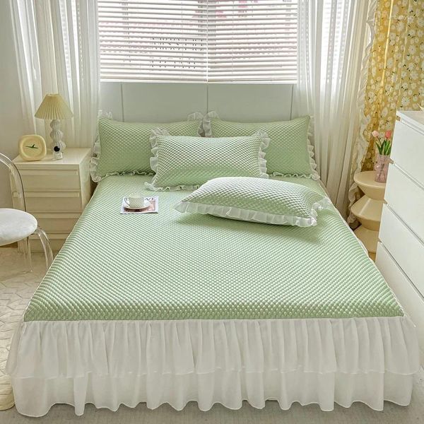 Jupe de lit Couleur solide de couleur glace de soie 3D motifs pour la lit confortable et fraîche fine gaze de gazouche