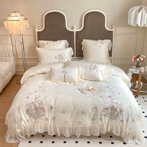 Ensembles de literie 1400TC coton égyptien fleurs broderie luxe princesse mariage ensemble dentelle bord housse de couette drap de lit taies d'oreiller 221129