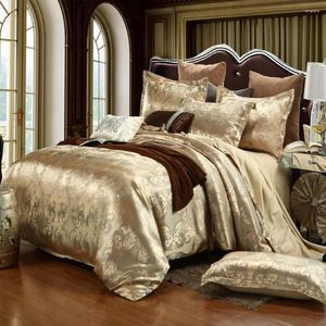 Juegos de cama 2/3pcs set de cubierta nórdica Jacquard Golden Soft Softle para la habitación de invitados del dormitorio (1 1/2