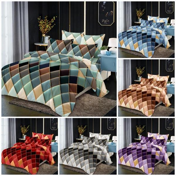 Ensembles de literie 2 / 3pcs Mosaïque géométrique de Gold Edge Set Pintuck Decorative Hover 1 Quilt 1/2 taix-oreiller US / EU / Taille