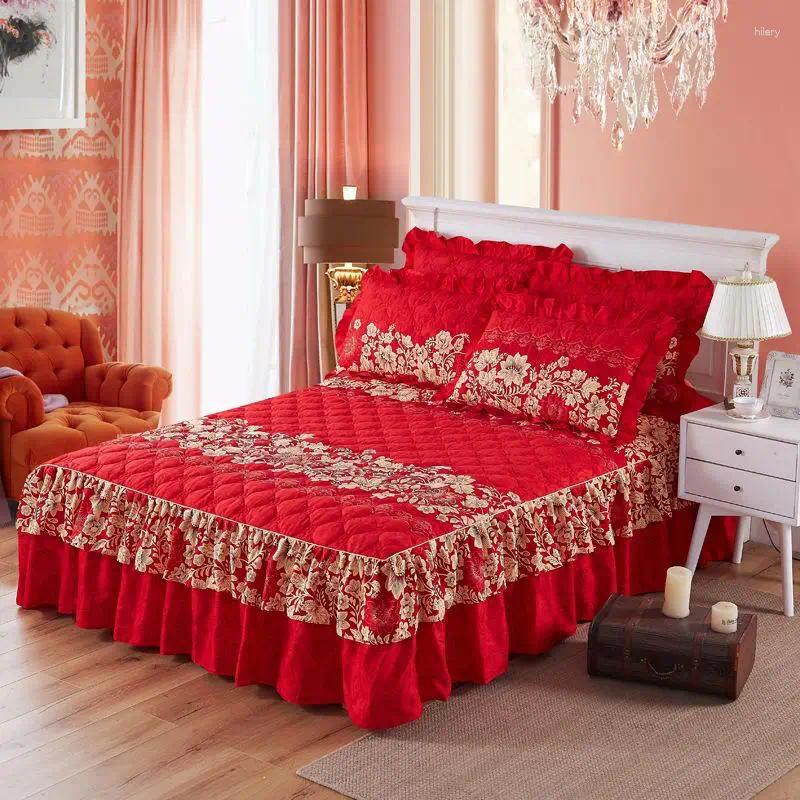 Sängkläder sätter 30 ticken säng kjol dubbel spetsar sängäcke polyesterark för bröllopshusvandring presenttäcke med elastisk