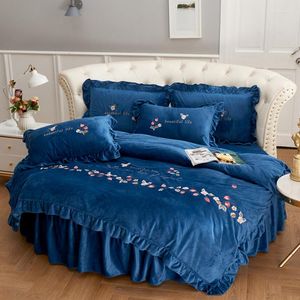 Ensembles de literie 4 pièces chaud doux épaississement peluche cristal velours drap de lit rond taie d'oreiller housse de couette jupe broderie couette #/L