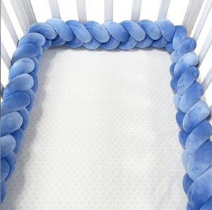 Ensembles de literie 4m Charger de lit pour bébé sur le lit de berce