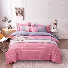 Juegos de ropa de cama 4pcs edredón nórdico cubierta de la cama cubierta de la cama patrón de sábanas suaves y calientes de almohada gratis