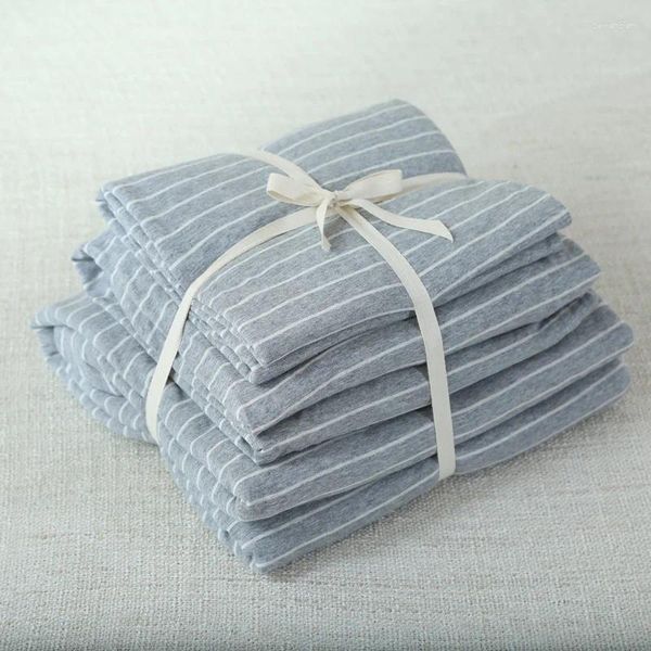 Ensembles de literie 4pcs Coton Elegant Grey Couleur de couleur Cover Lit Set Stripe Litsheets Jersey Tissu tricoté Tissu simple pour les hommes Boyfriend Soft