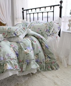 Ensembles de literie ensemble de literie floral américain 80 coton de qualité élégante à volants housse de couette en dentelle draps queen size 230802