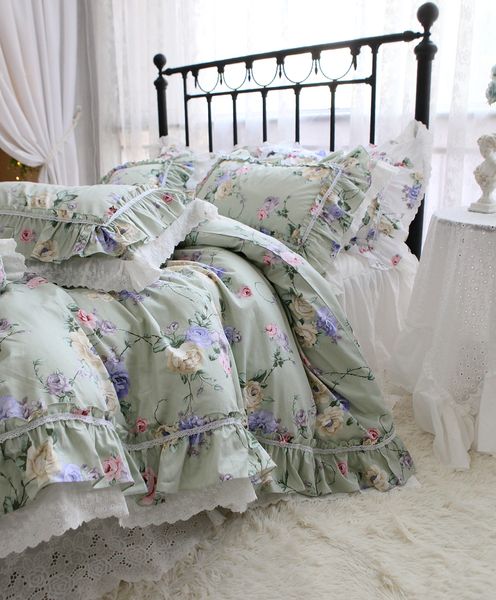 Juegos de cama American Floral juego de cama 80 algodón de calidad elegante funda nórdica de encaje con volantes ropa de cama tamaño queen 230711