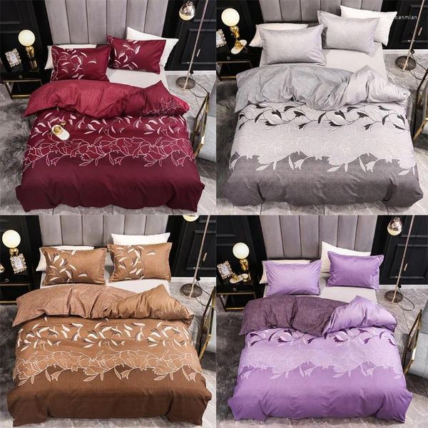 Conjuntos de ropa de cama Estilo americano Bordado Cubierta de edredón negro Funda de almohada Juego de tres piezas sin sábana