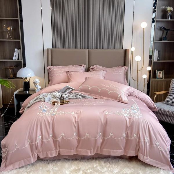 Conjuntos de ropa de cama Pasta de frijol Bordado rosa Conjunto de algodón Funda nórdica Lino Sábana ajustada Fundas de almohada Textiles para el hogar