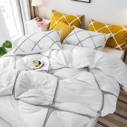 Conjuntos de cama Roupa de cama Euro Conjunto de cor branca para adultos Queen Size Padrões de xadrez Drap de Lit Beddings e King Size28303G
