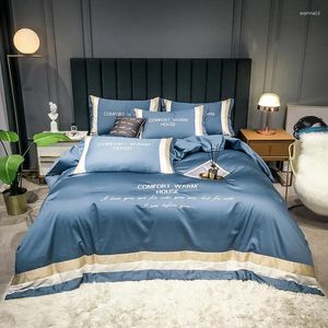 Sets de ropa de cama Cubierta de edredón de cuatro piezas de dormitorio Estilo europeo de lujo