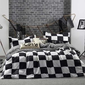 Ensembles de literie Ensemble noir et blanc grille treillis linge de lit Simple été ensembles de couette couverture King Size couette reine chambre double luxe 231011