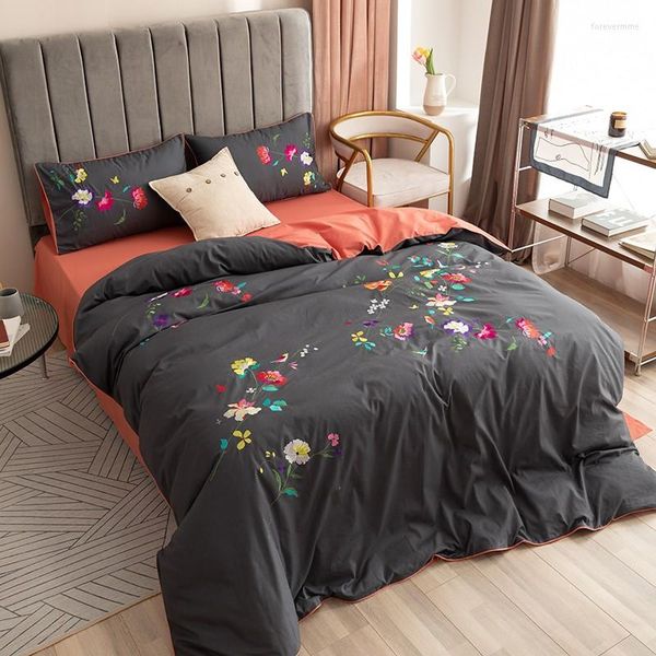 Juegos de cama Negro Gris Floral Bordado Fundas nórdicas de algodón de alta calidad Juego de estampado de flores para todas las estaciones