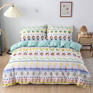 Juegos de ropa de cama Conjunto blanco de dibujos animados Funda nórdica para niñas lindas Ropa de cama de 3/4 piezas Diseño de color Funda de almohada Sábana y ajustada