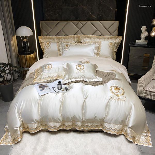 Ensembles de literie Champagne Brocart lisse et coton égyptien Royal Broderie Ensemble de luxe Bord de dentelle Housse de couette Taie d'oreiller