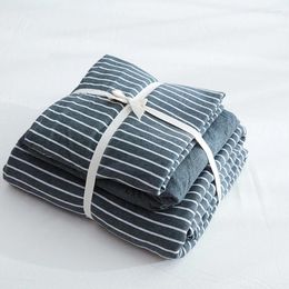 Ensembles de literie en coton maillot en tricot 4pcs Black and White Stripe Bed Cover Ensemble élégant simple pour l'homme / le petit ami